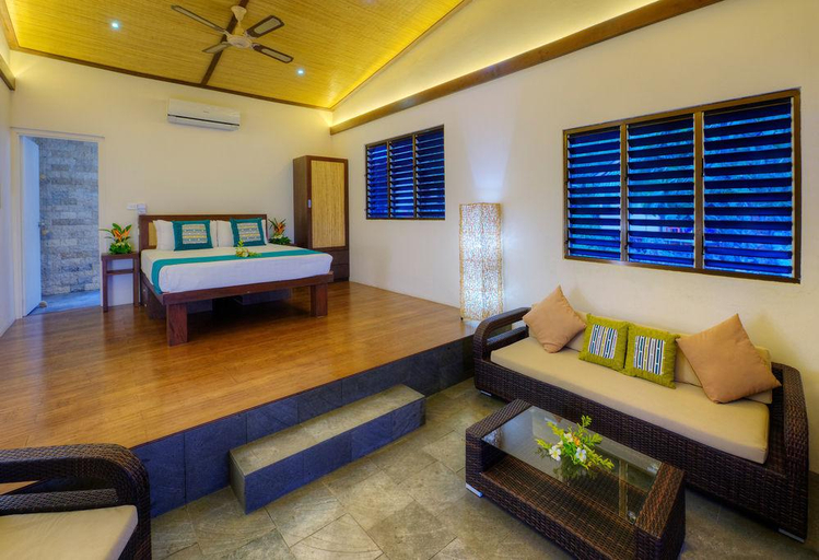 Public Area 3, Mantaray Island Resort, Ba