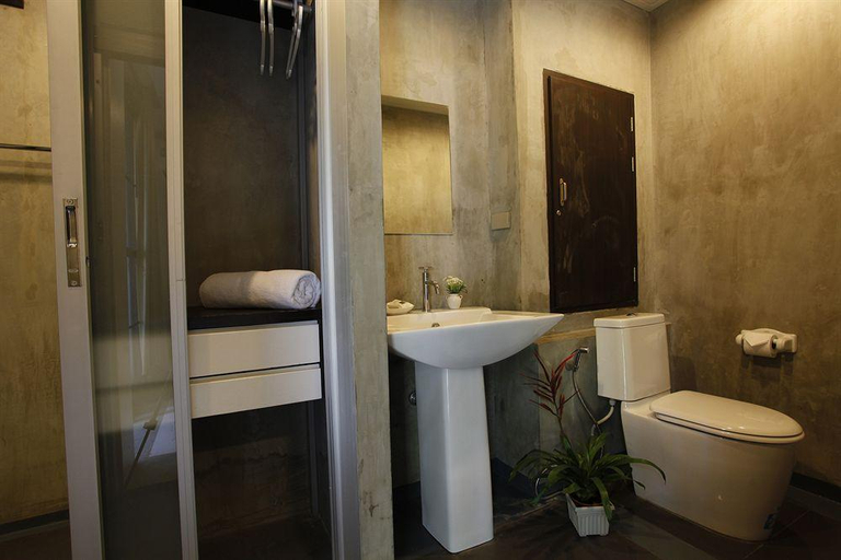Bathroom, La Villetta Hotel, Muang Chiang Mai