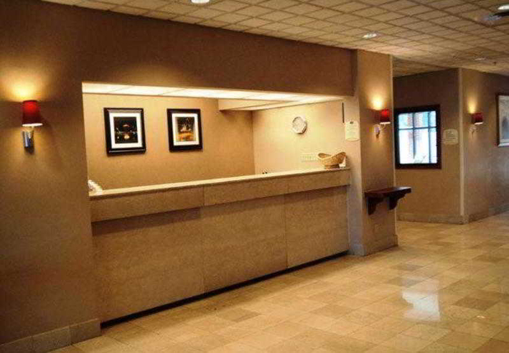 Public Area 3, Country Inn & Suites, Columbus-Edinburgh, Bartholomew