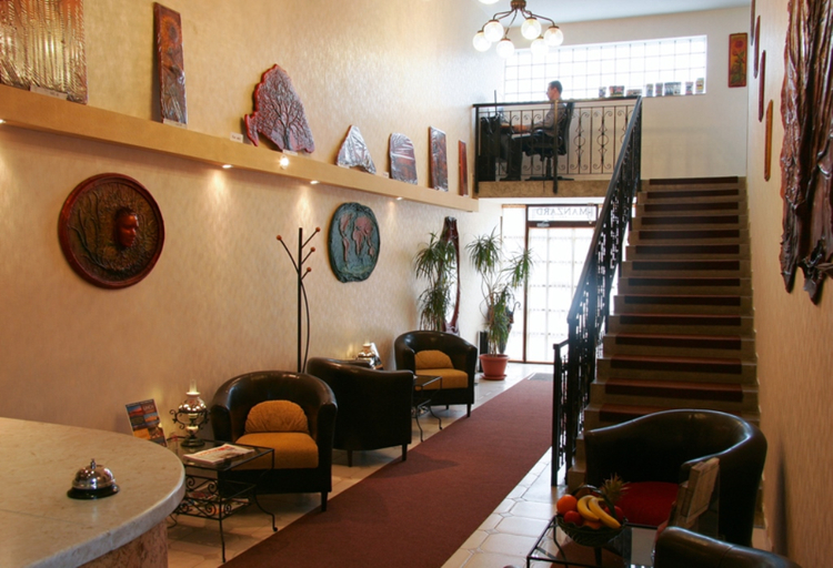 Public Area 2, Manzard Panzio, Budapesti