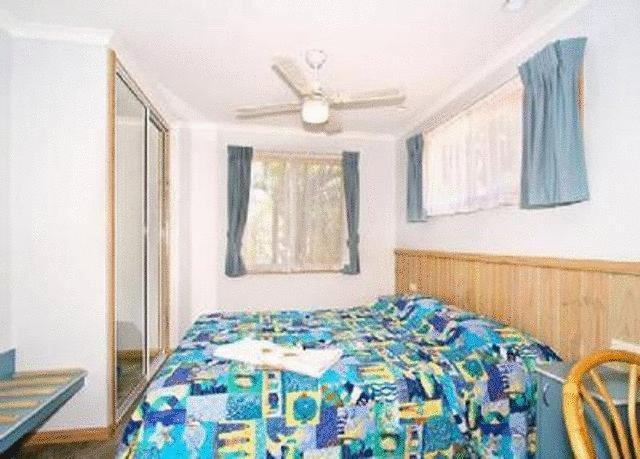 Bedroom 2, The Lorikeet Tourist Park, Coffs Harbour - Pt B