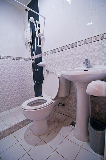 Bathroom, Asog County Hotel, Nabua