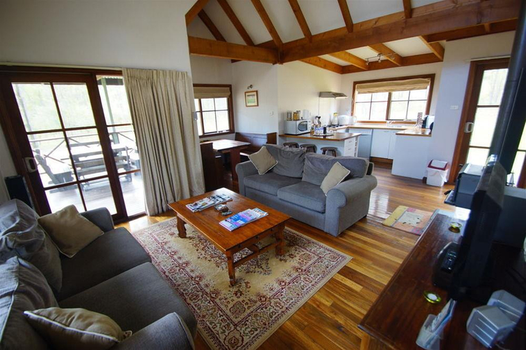 Exterior & Views 4, Manzanilla Ridge, Cessnock
