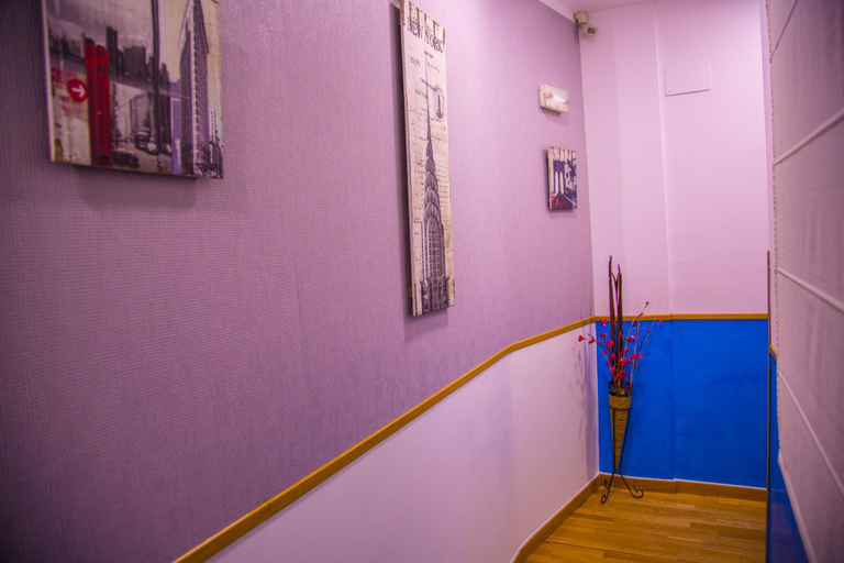 Public Area 4, Hostal Montaloya, Madrid