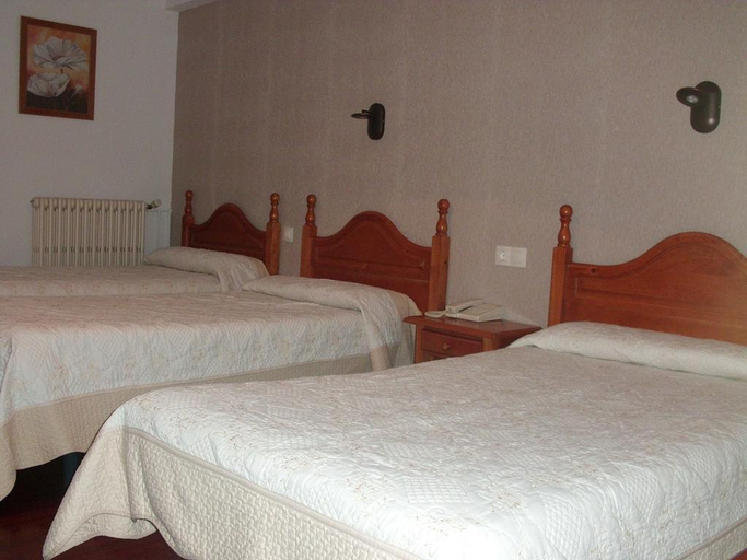 Bedroom 4, Hotel La Rambla, Huesca
