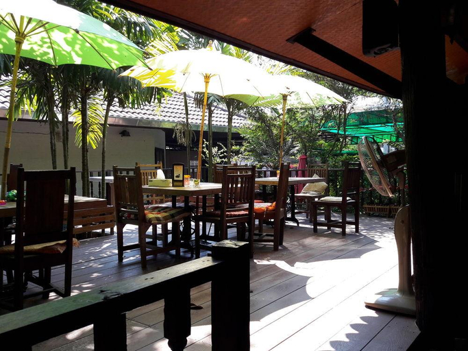 Food & Drinks 5, Little Village Chiang Mai, Hang Dong
