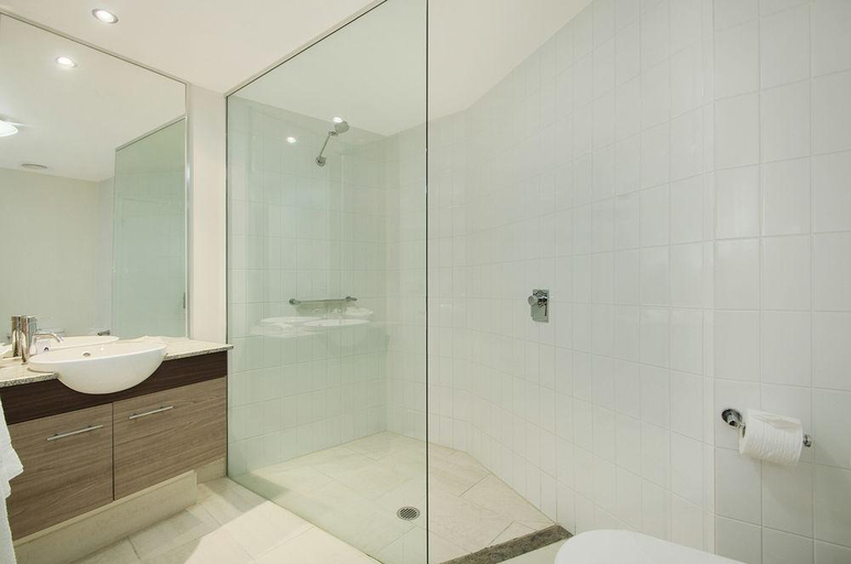 Bathroom 5, Waves Maroochy River Holiday House, Maroochy - Maroochydore