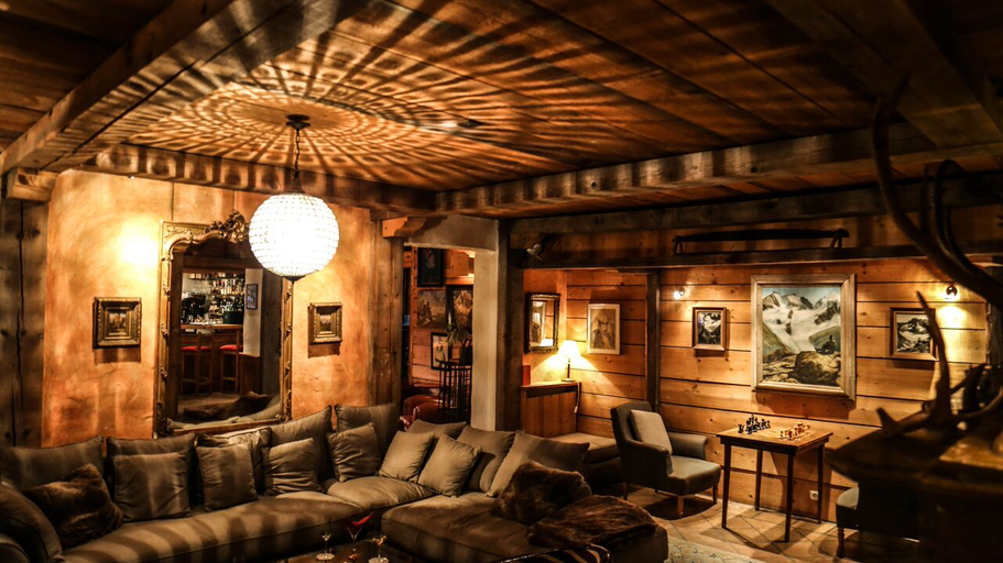 Public Area 4, Le Jeu de Paume, Haute-Savoie
