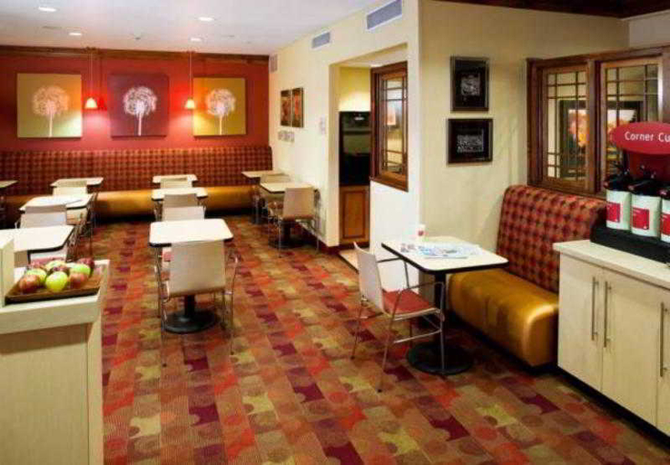 Public Area 2, TownePlace Suites Texarkana, Bowie