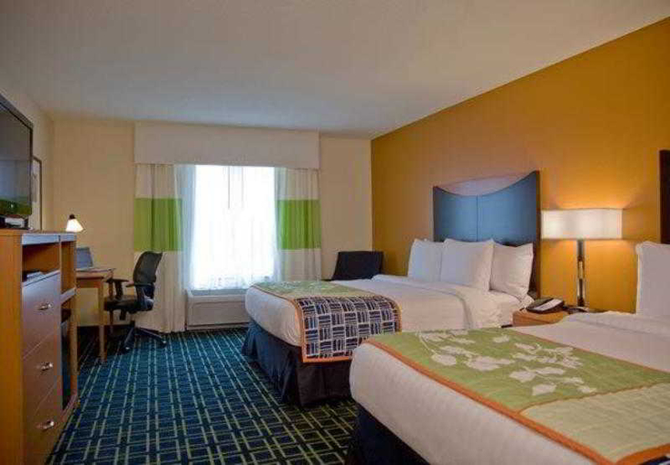 Bedroom 3, Fairfield Inn & Suites Commerce, Banks
