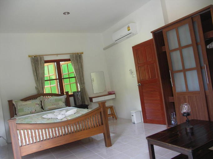Bedroom 2, Golden Cupids Hotel, San Sai
