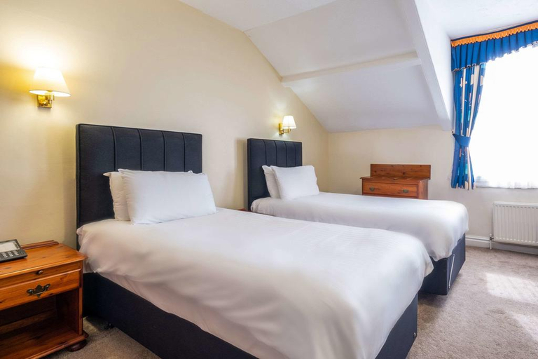Bedroom 2, San Clu Hotel, Kent