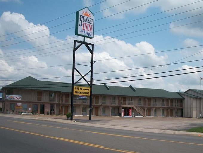 Public Area, Sunset Inn Rolla, Phelps