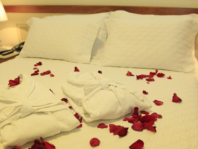Bedroom 3, Cambirela Hotel, Floriniapolis