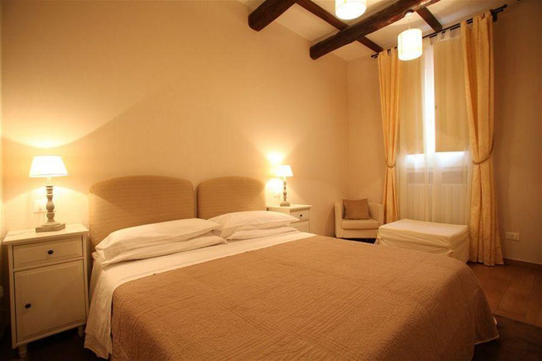 Bedroom 4, Miramonte, Bologna