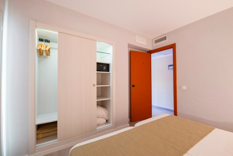 Public Area 4, Helios Apartamentos, Baleares