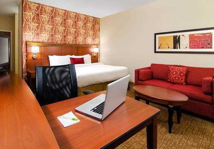 Public Area 3, Courtyard Charlotte Arrowood, Mecklenburg
