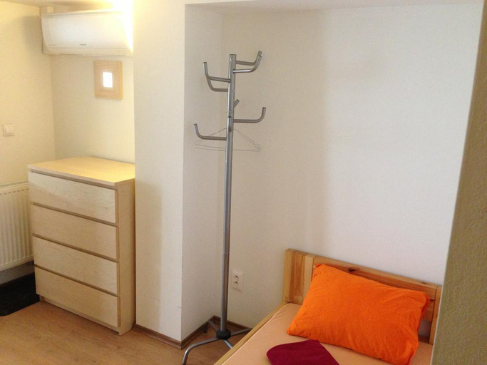 Bedroom 3, Hostel OldTown, Bratislava