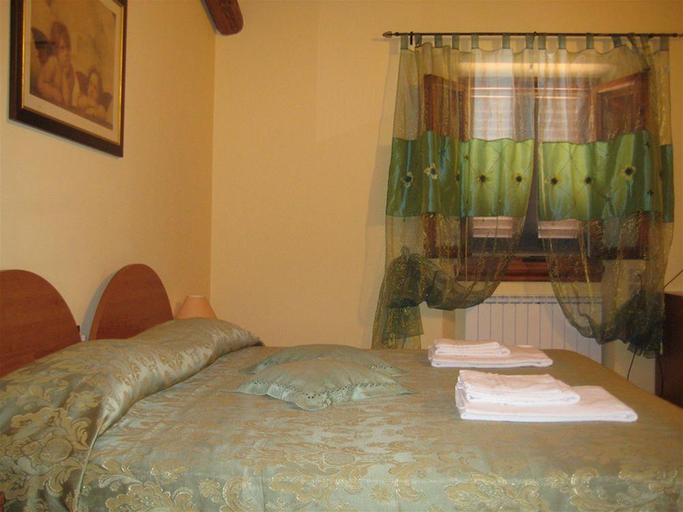 Bedroom 4, ヴィラ グアーナッシュエリ(Agriturismo Villa Guarnaschelli), Florence