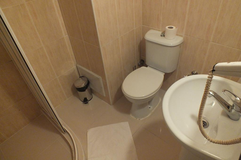 Bathroom 4, Ayyildizlar Otel, Kadıköy