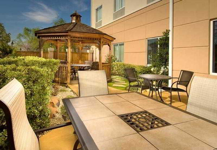 Exterior & Views 2, Fairfield Inn & Suites Marshall, Harrison