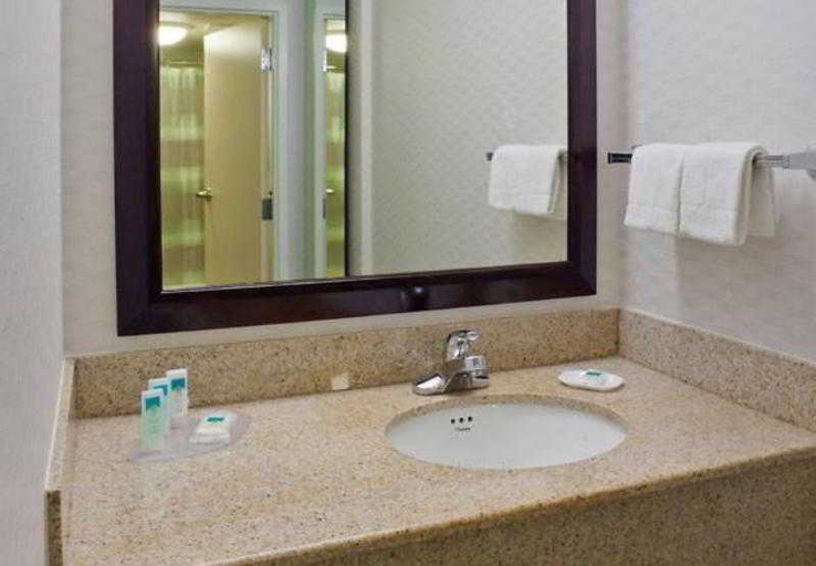 Bathroom 4, SpringHill Suites Denver North/Westminster, Jefferson