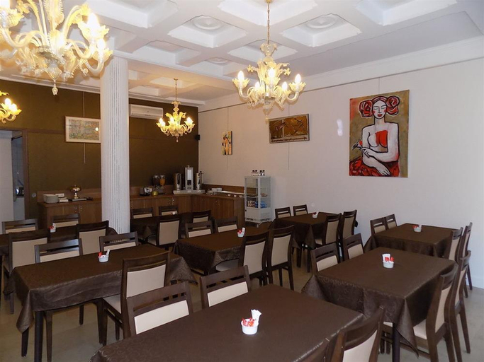 Food & Drinks 5, Grand Hotel, Landes