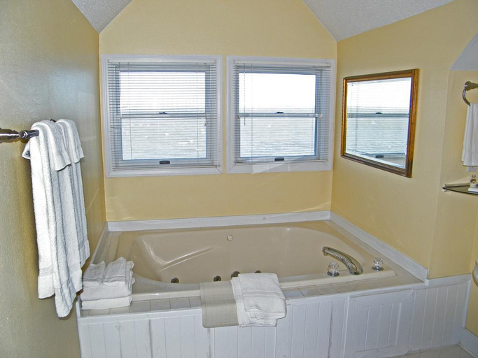 Bathroom 4, The Inn at Corolla, Currituck