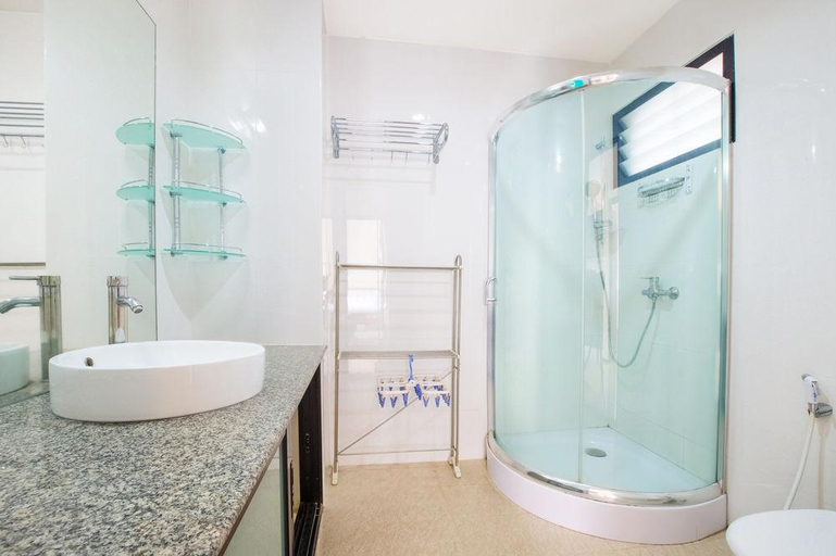 Bathroom 4, Avanta Condominium, Ko Samui