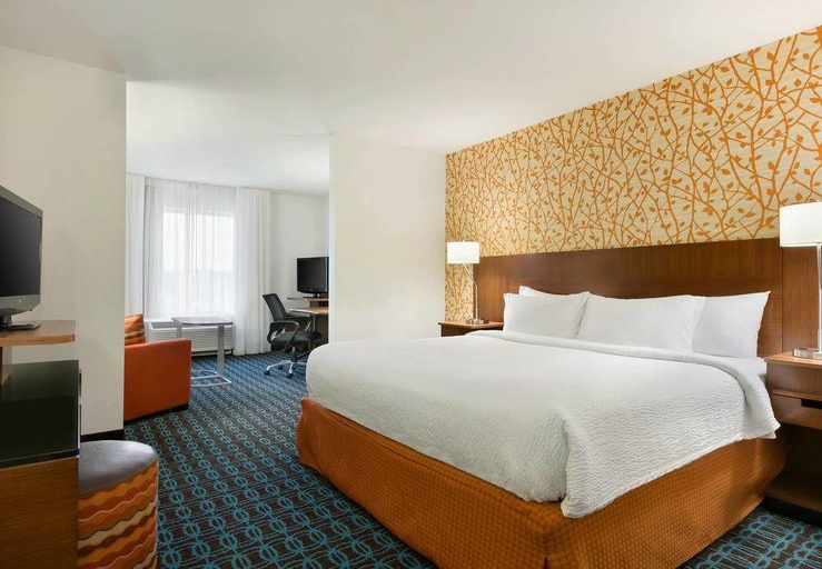 Bedroom 4, Fairfield Inn & Suites Smithfield Selma/I-95, Johnston