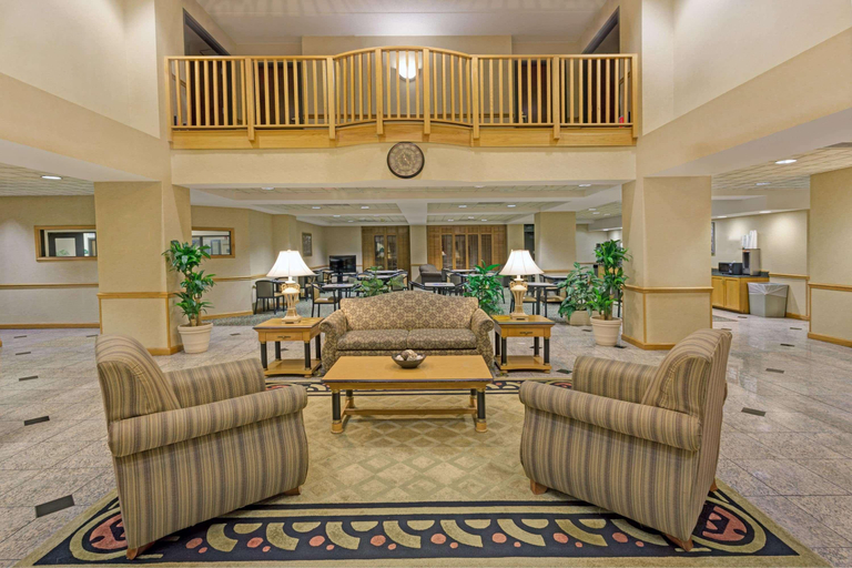 Public Area 3, La Quinta Inn & Suites by Wyndham Duluth/Atlanta, Gwinnett