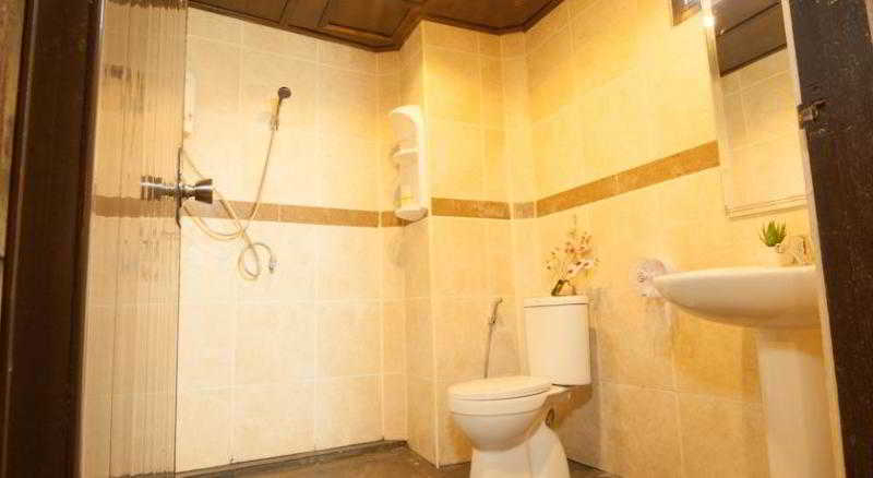 Bathroom 5, Rich Resort Beachside Hotel, Ko Samui
