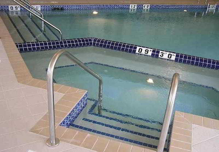 Sport & Beauty 3, Fairfield Inn & Suites Wausau, Marathon