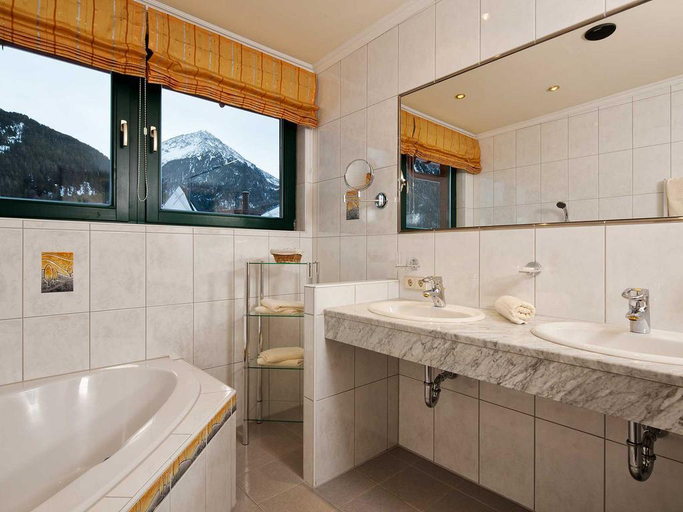 Bathroom 5, Alp Resort Tiroler Adler, Imst
