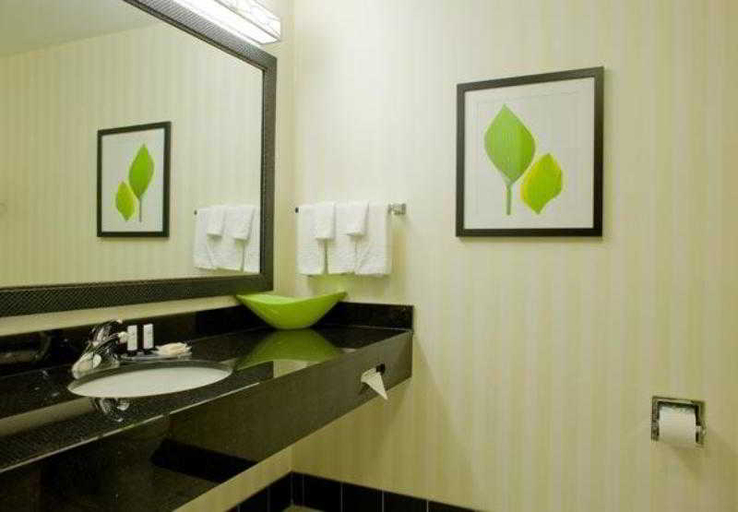 Exterior & Views 2, Fairfield Inn & Suites Commerce, Banks