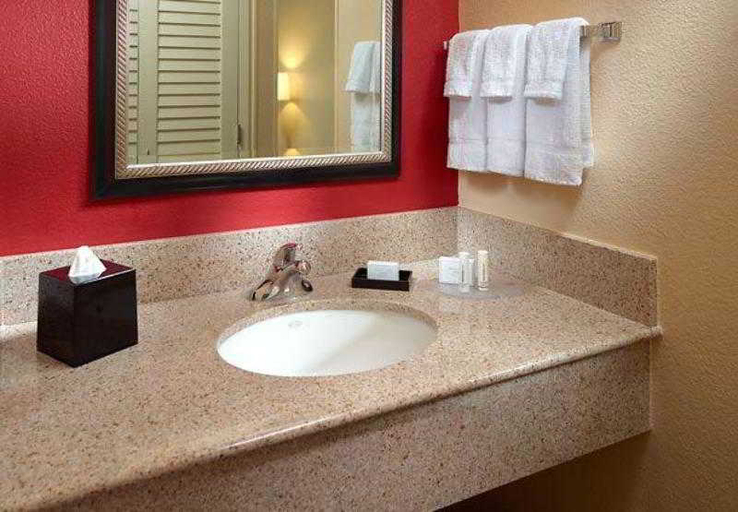 Bathroom 5, Courtyard Columbus, Muscogee