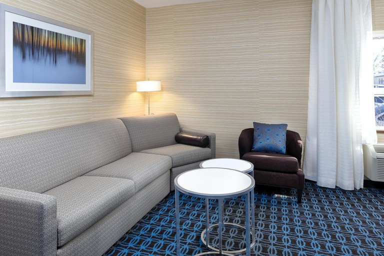 Exterior & Views 2, Fairfield Inn & Suites Belleville, Hastings