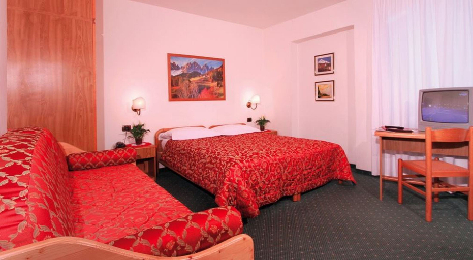 Bedroom 3, Il Caminetto, Trento