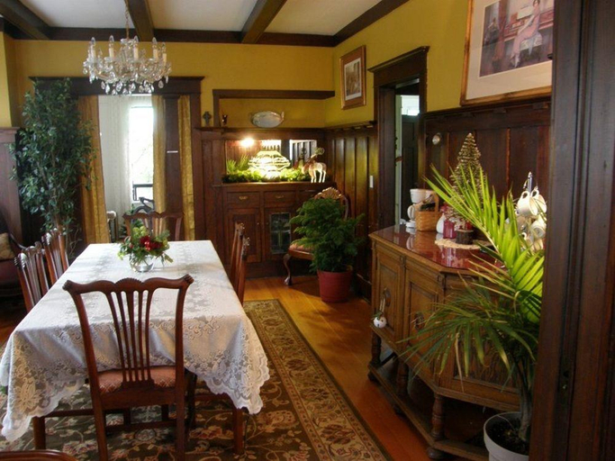 Public Area, Fisher House Victoria Bed and Breakfast, Capital