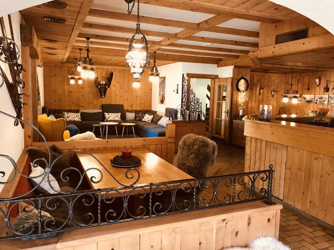Public Area, Madrisa Lodge, Prättigau/Davos