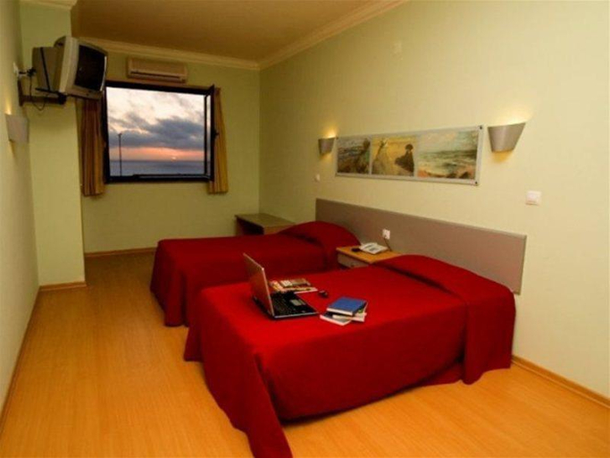 Bedroom 2, Ericeira Beach Tour, Mafra