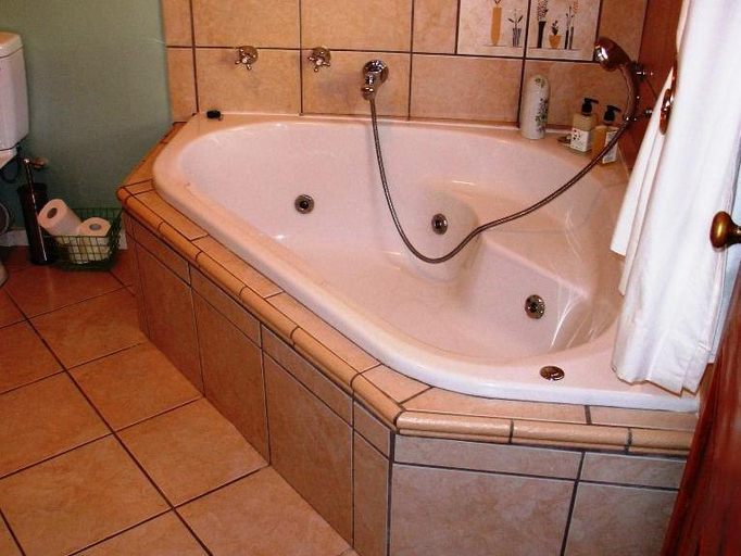 Bathroom 4, John Montagu Accommodation, Cape Winelands
