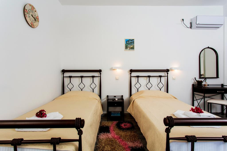 Bedroom 3, Drios Paros Luxury Hotel, South Aegean