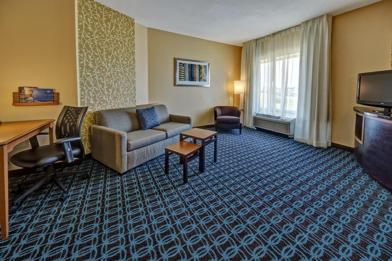 Bedroom 3, Fairfield Inn & Suites Weatherford, Custer