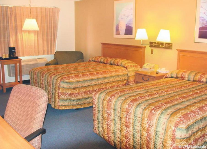 Bedroom 4, Gold Star Inn & Suites, New London