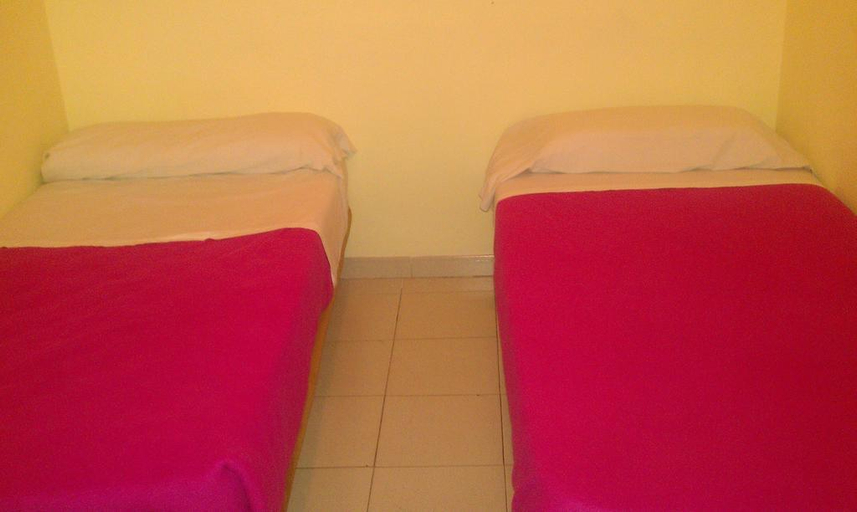 Bedroom, Hostal Regina, Girona