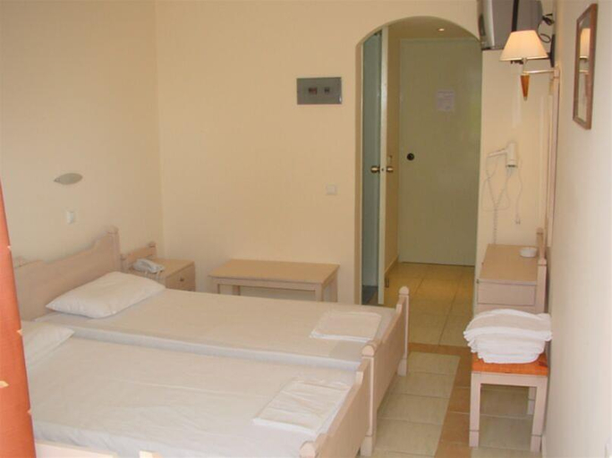 Bathroom 4, Theonia, South Aegean