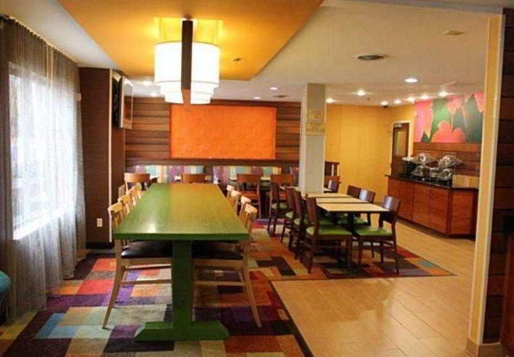 Food & Drinks 5, Fairfield Inn Orangeburg, Orangeburg