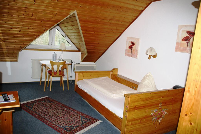 Bedroom 3, Hotel Beim Schupi Karlsruhe, Karlsruhe