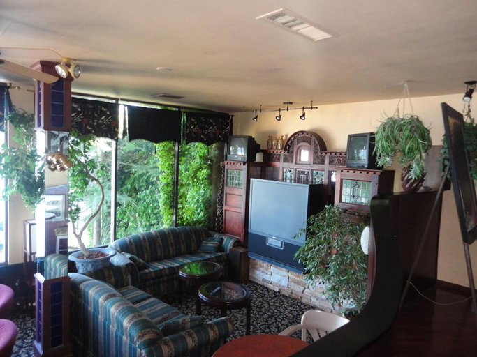 Public Area 3, Anchor Inn & Suites, BW Signature Collection, Comox-Strathcona